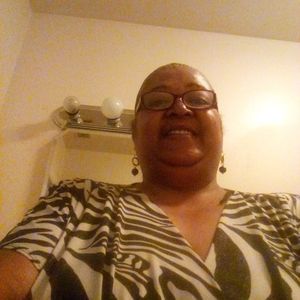 Meet your Posher, Regina